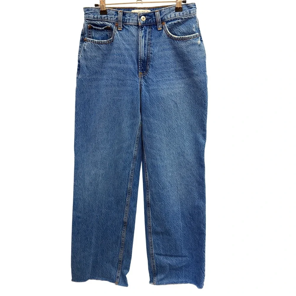 Abercrombie & Fitch The Loose High Rise Women 27/4R Blue Good Raw Hem Distressed